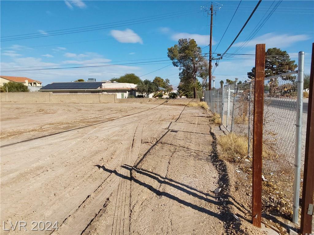 Property Photo:  5600 El Parque Avenue  NV 89146 