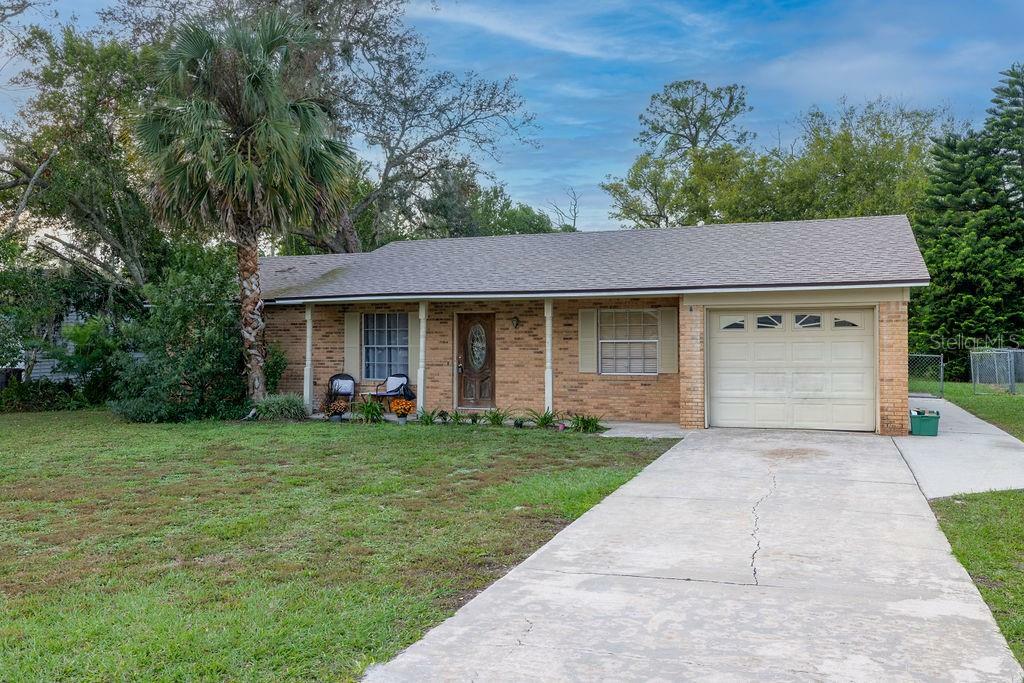 Property Photo:  114 Alano Road  FL 32713 