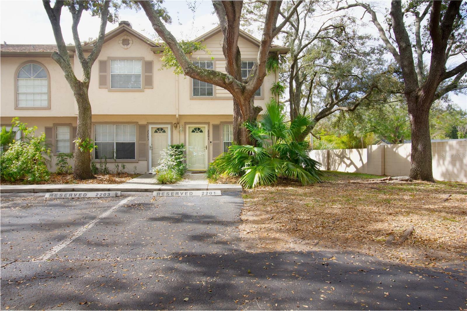 Property Photo:  2201 Fletchers Point Circle  FL 33613 