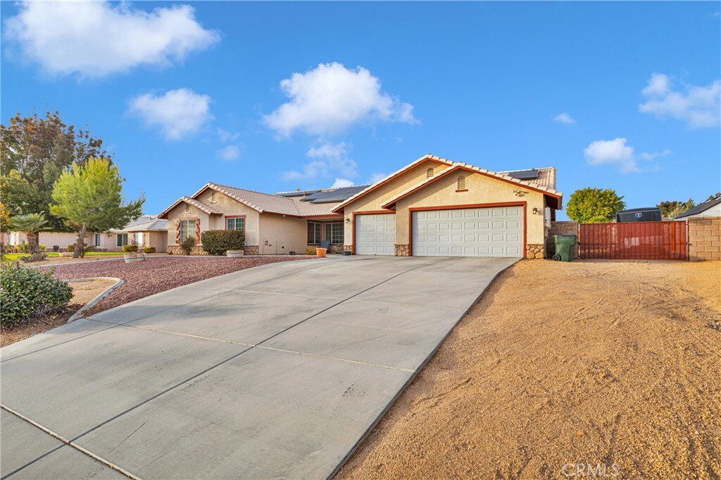 Property Photo:  20368 Majestic Drive  CA 92308 