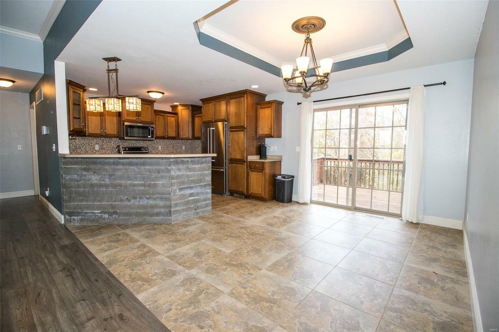 Property Photo:  180 Ellsworth Drive  MO 65043 