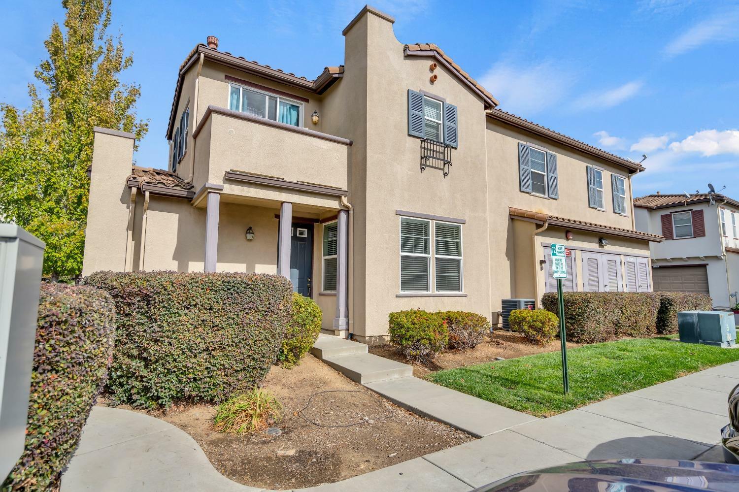 Property Photo:  8340 Crystal Walk Circle  CA 95758 