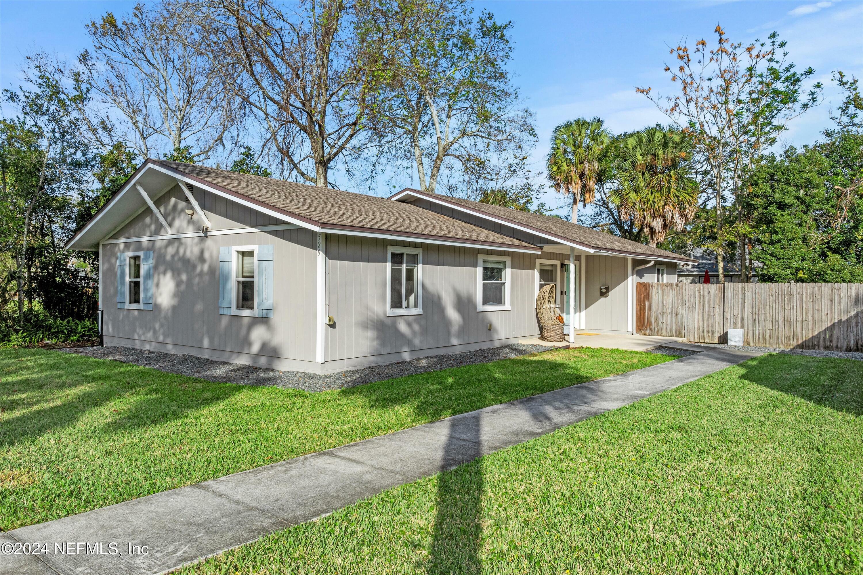 Property Photo:  529 Holly Drive  FL 32250 