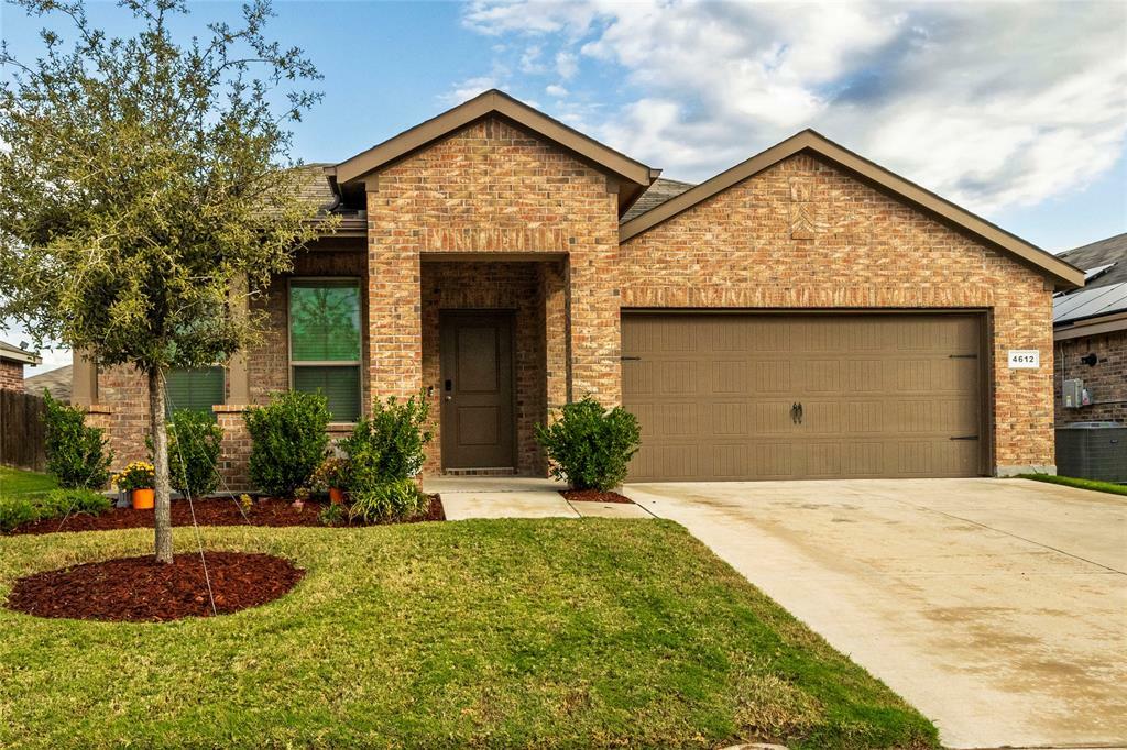 Property Photo:  4612 Corktree Lane  TX 76036 