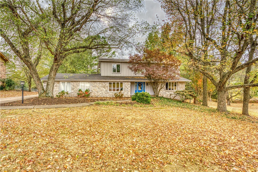 Property Photo:  1006 W Sherman Avenue  AR 72601 