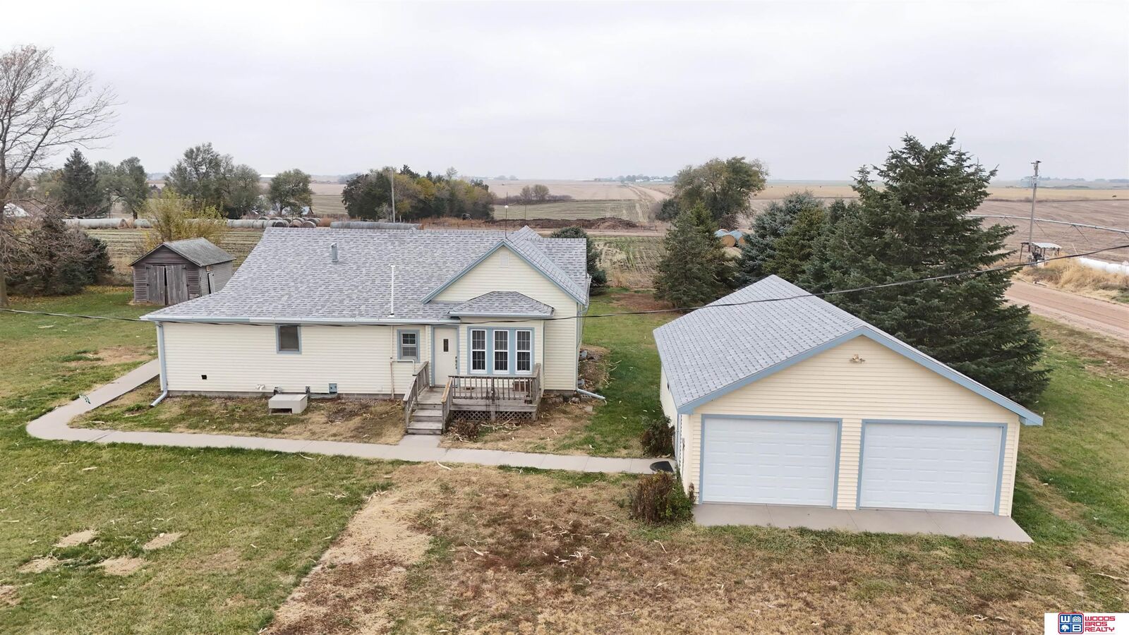Property Photo: 1515 Road 23 Road NE 68316