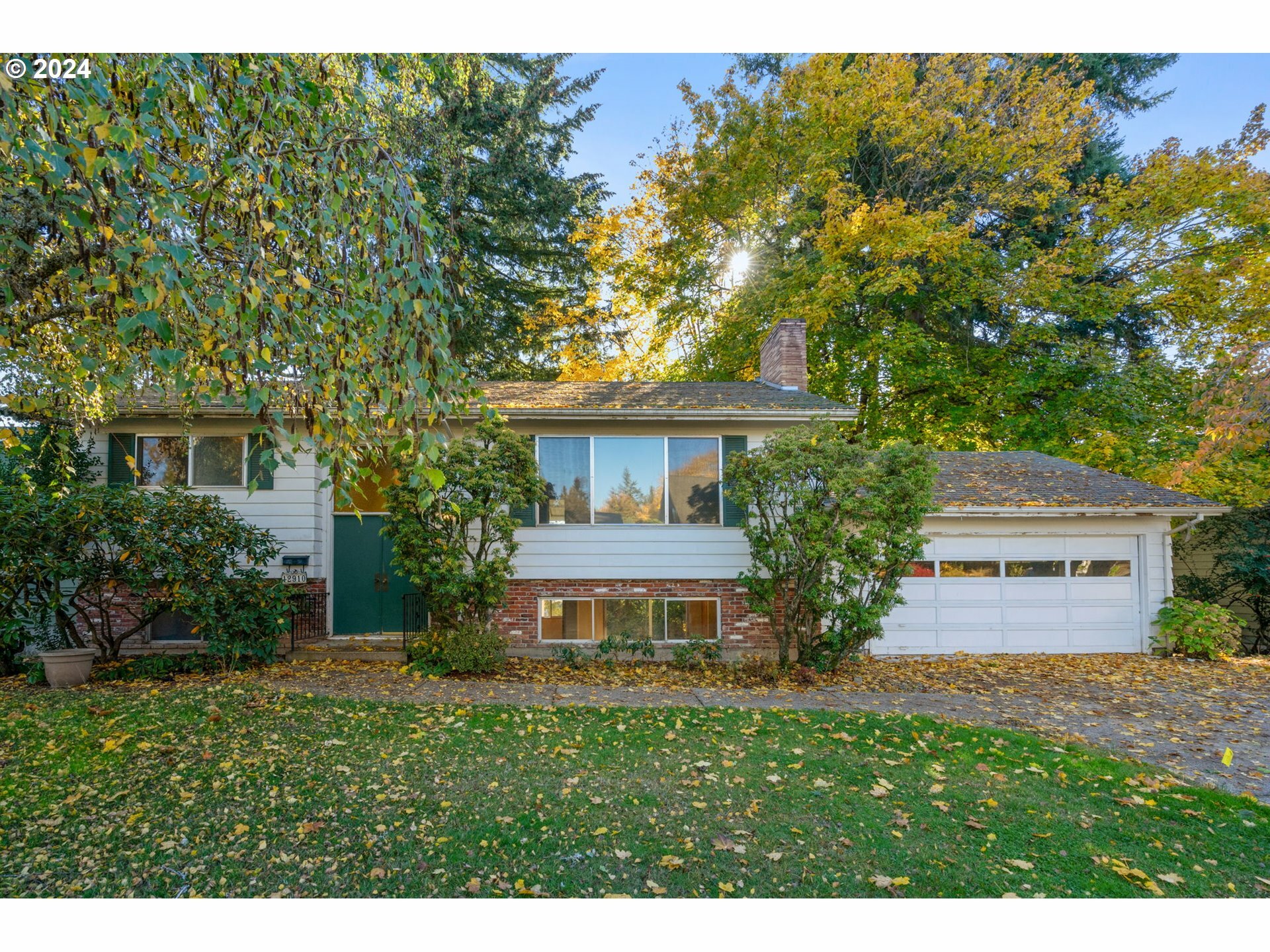 12910 SW Rita Dr  Beaverton OR 97005 photo