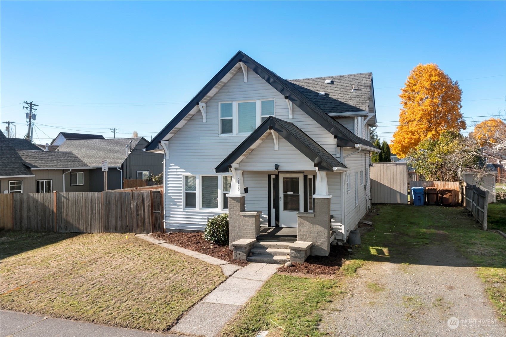 Property Photo:  5430 S Yakima Avenue  WA 98408 