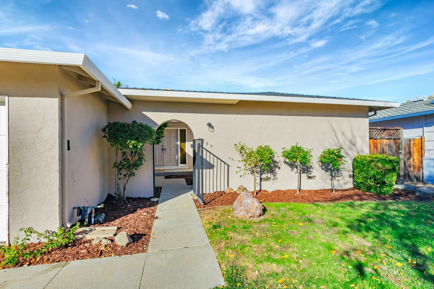 Property Photo:  5639 Glen Haven Court  CA 95129 