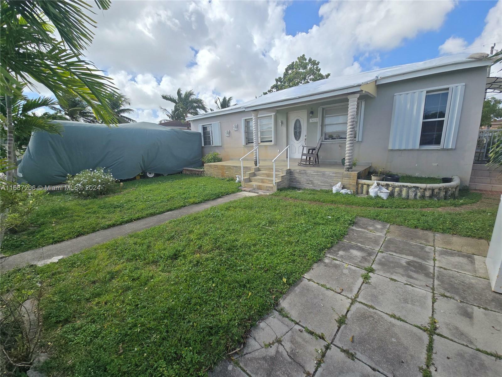 3420 E Palm Ct  Hialeah FL 33013 photo