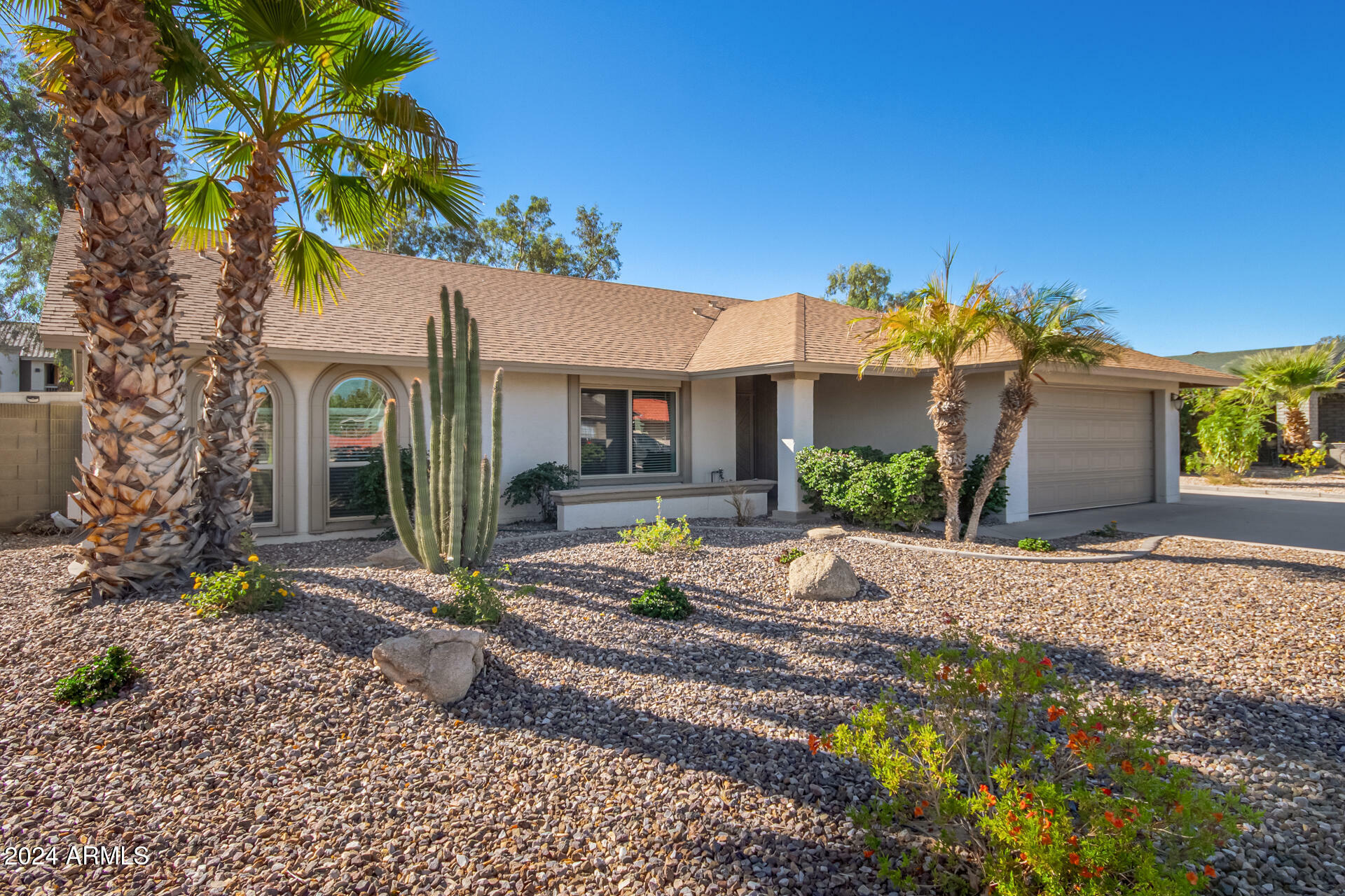 Property Photo: 813 W Diamond Drive AZ 85283