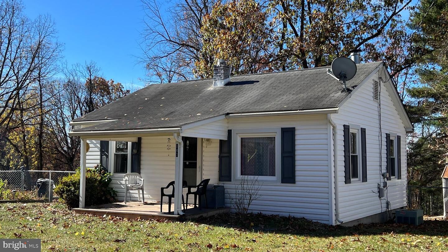 Property Photo: 847 Hunting Ridge Road VA 22603