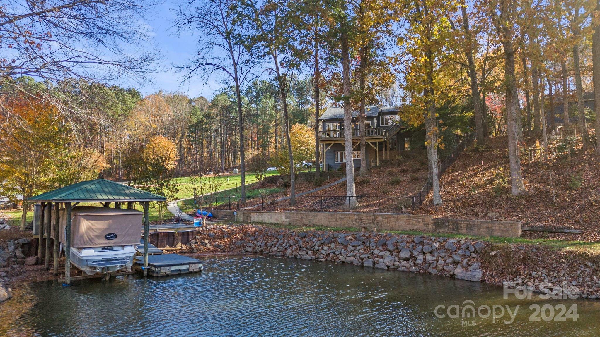 Property Photo:  466 Lakeview Shores Loop  NC 28117 