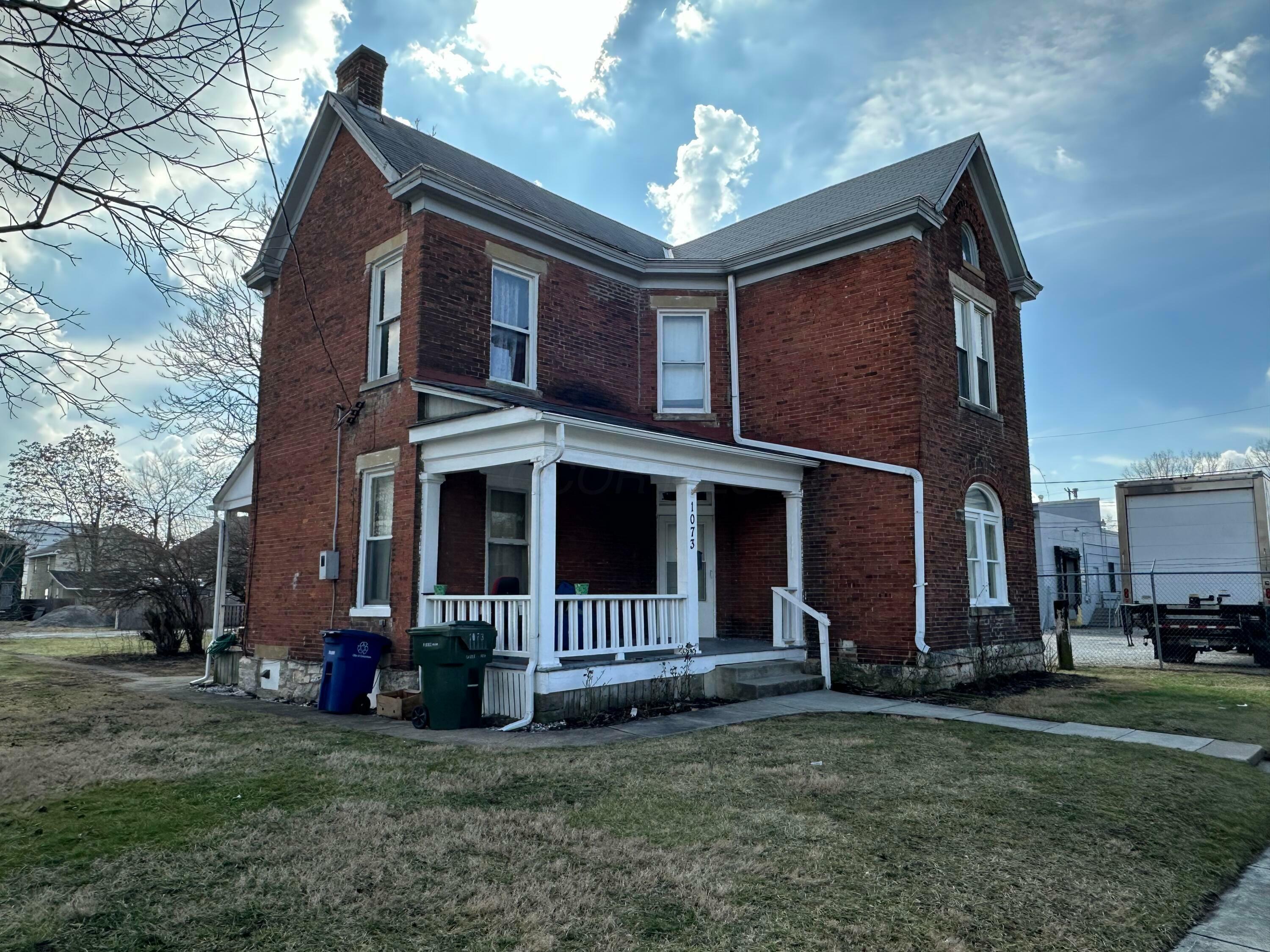 Property Photo: 1073 Cable Avenue OH 43222
