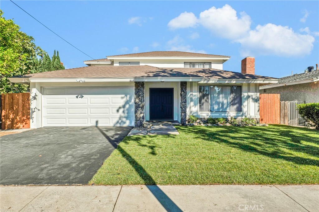 Property Photo:  19615 Leadwell Street  CA 91335 