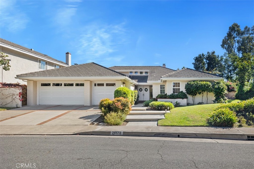 Property Photo:  24172 Bellerive Circle  CA 92677 