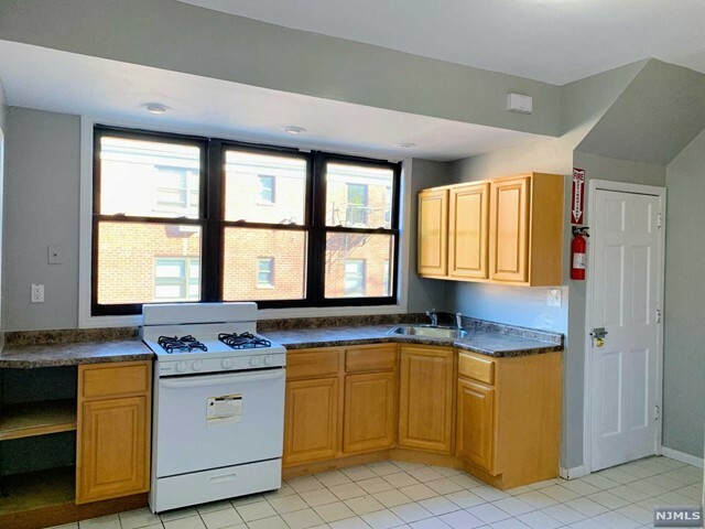 Property Photo:  161 South Munn Avenue  NJ 07018 