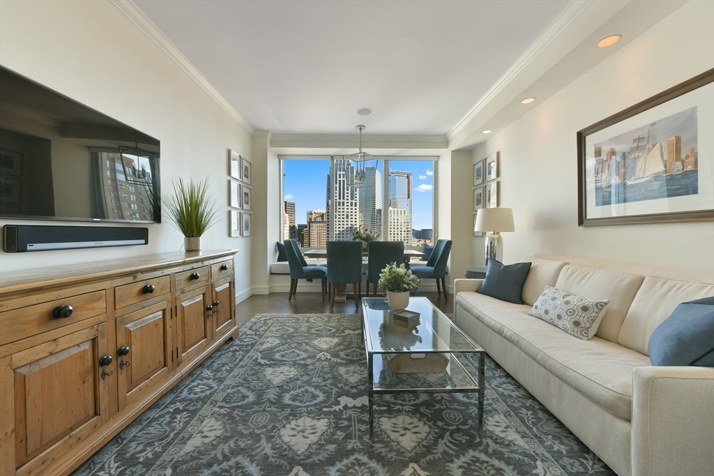 Property Photo:  2 Avery St 21A  MA 02111 
