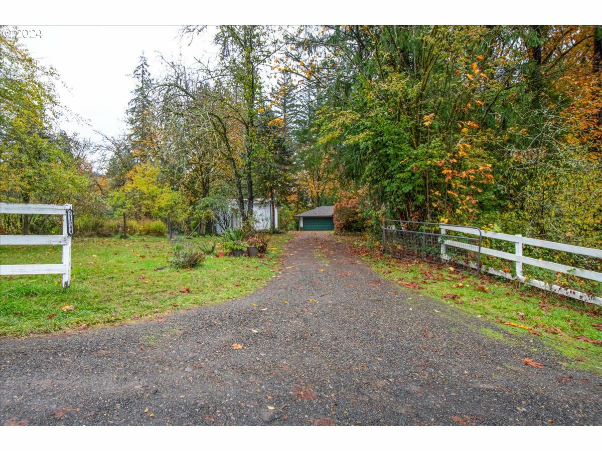 Property Photo:  21544 NE Lucia Falls Rd  WA 98675 