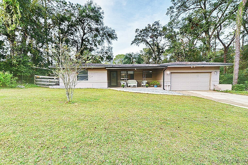 Property Photo:  5941 E Carmel Lane  FL 34452 