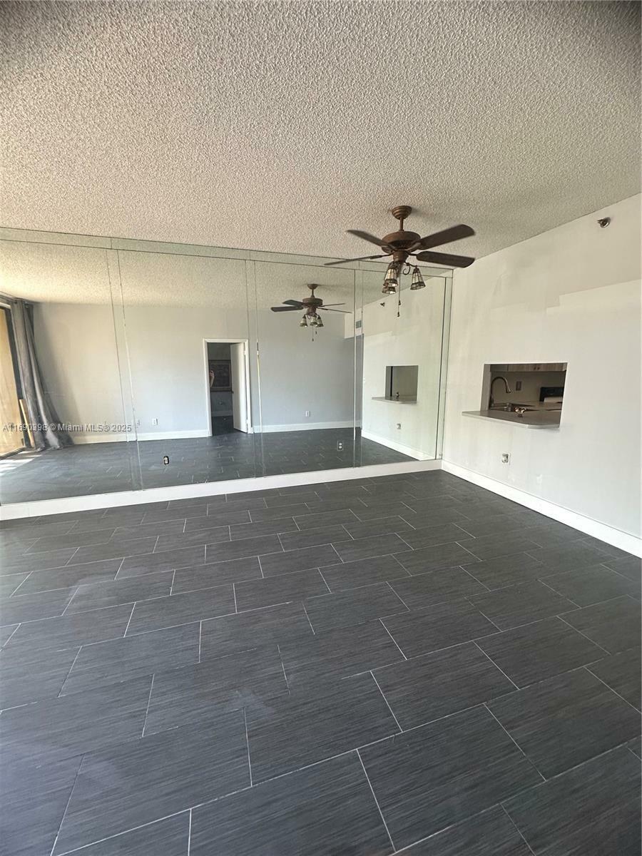 Property Photo:  1470 NE 123rd St 104  FL 33161 