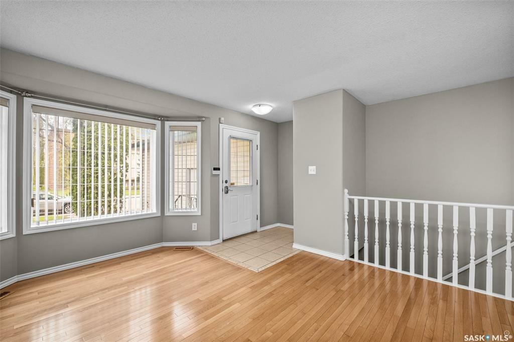 Property Photo:  105 25th Street E  SK S6V 1S6 