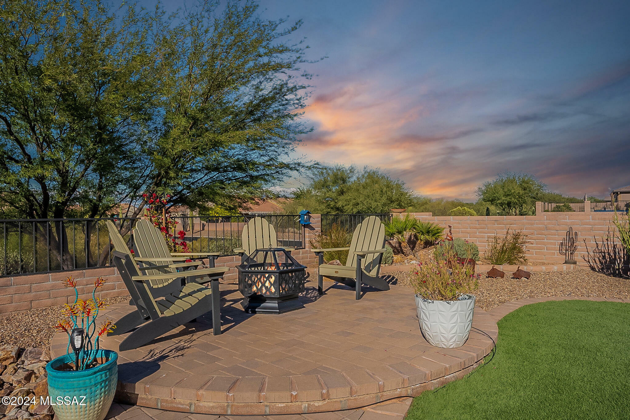 Property Photo:  2471 E Canyon Crossing Drive  AZ 85614 