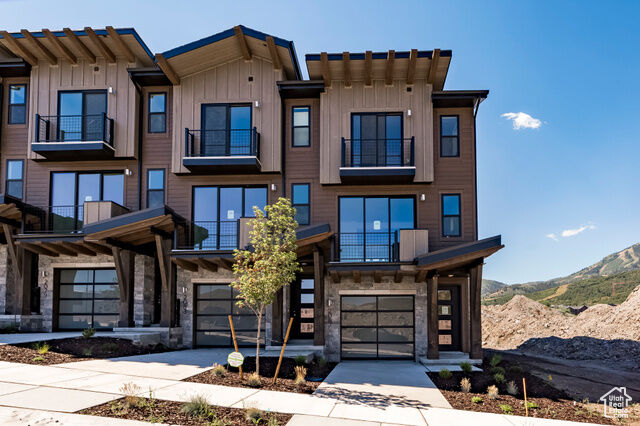 Property Photo: 2087 W Pinnacle Ln H-5 UT 84032