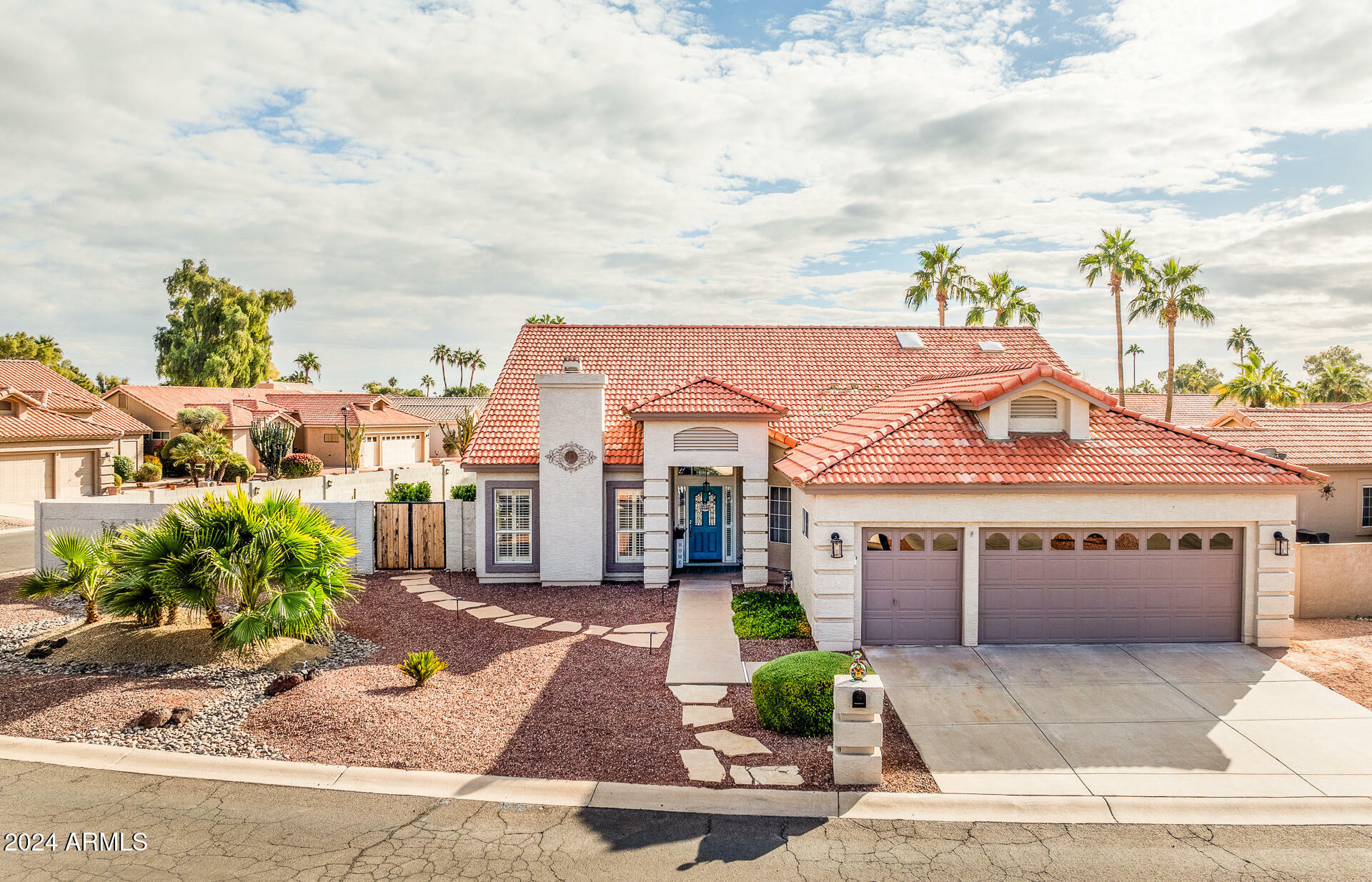 Property Photo:  10925 E Silvertree Drive  AZ 85248 