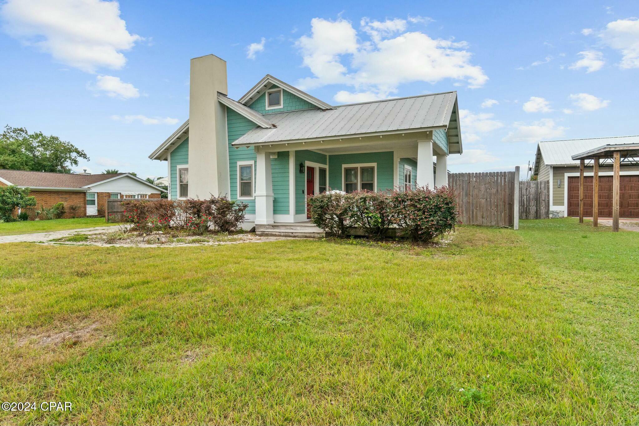 Property Photo:  1932 W 23rd Court  FL 32405 