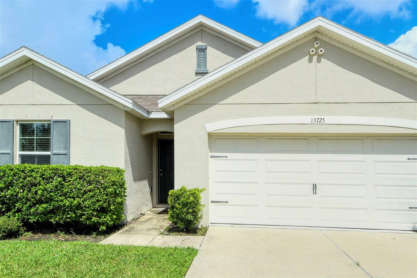 Property Photo:  15725 High Bell Place  FL 34212 