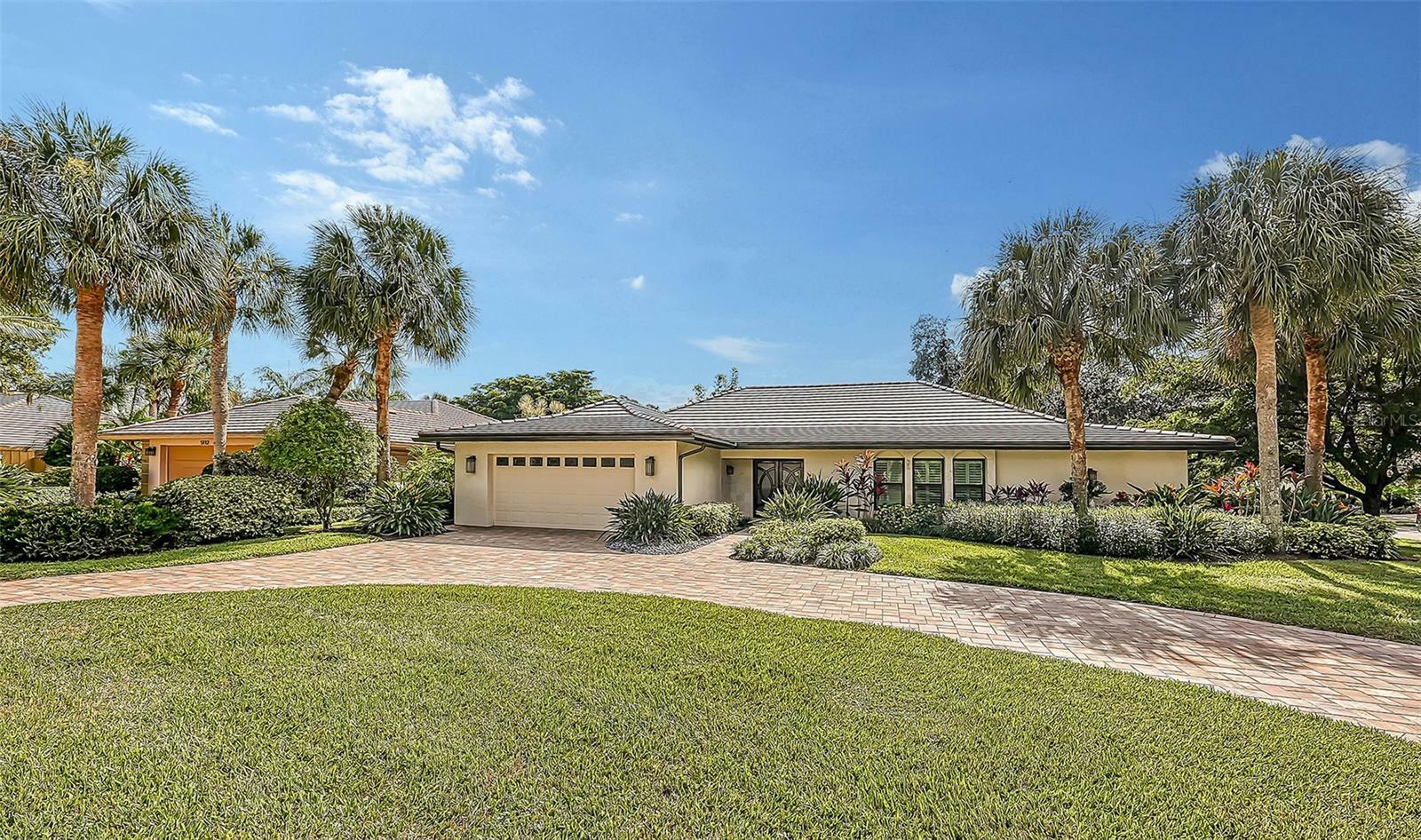 Property Photo:  5104 Flicker Field Circle  FL 34231 