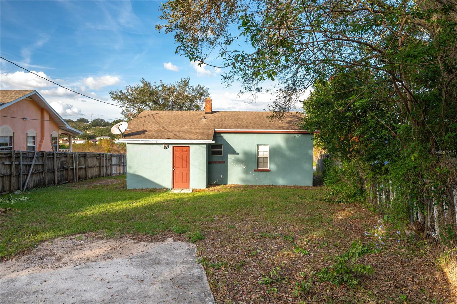 Property Photo:  506 N Wales Drive  FL 33853 