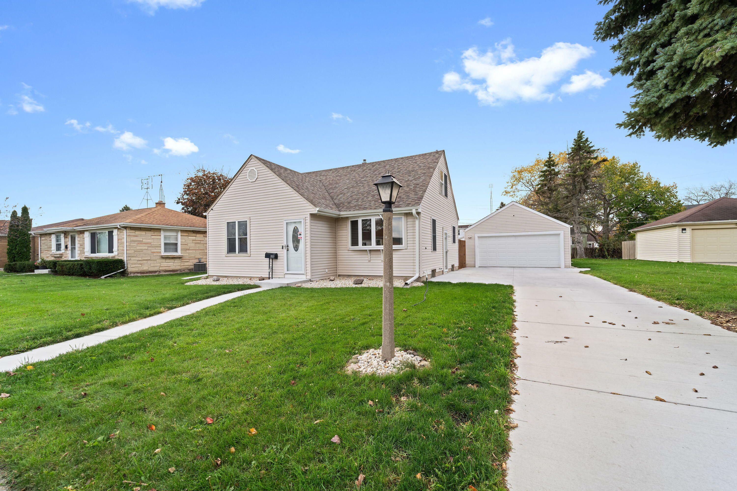 Property Photo:  1913 26th St  WI 53140 