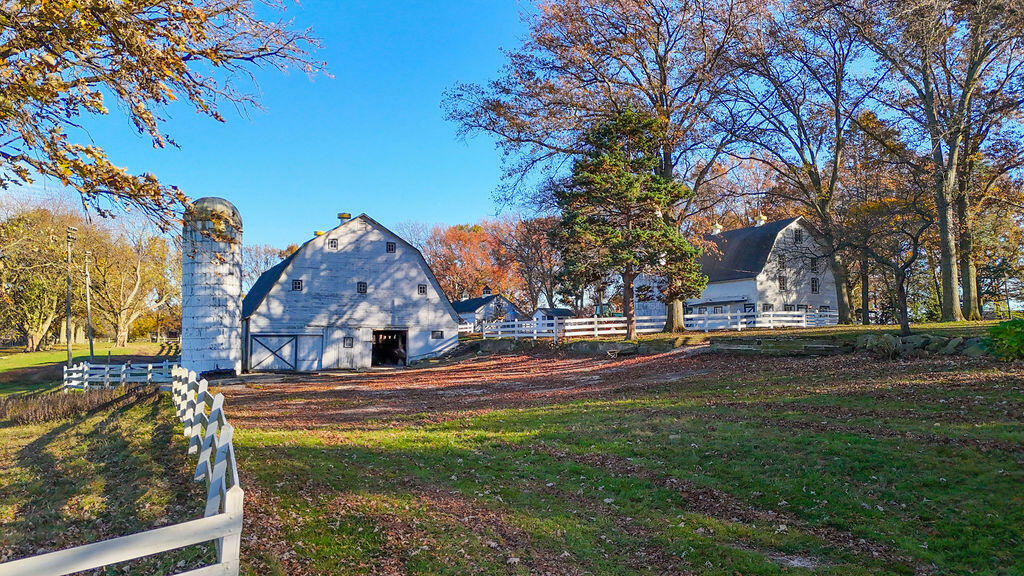 Property Photo: 3855 W Johnson Road IN 46350