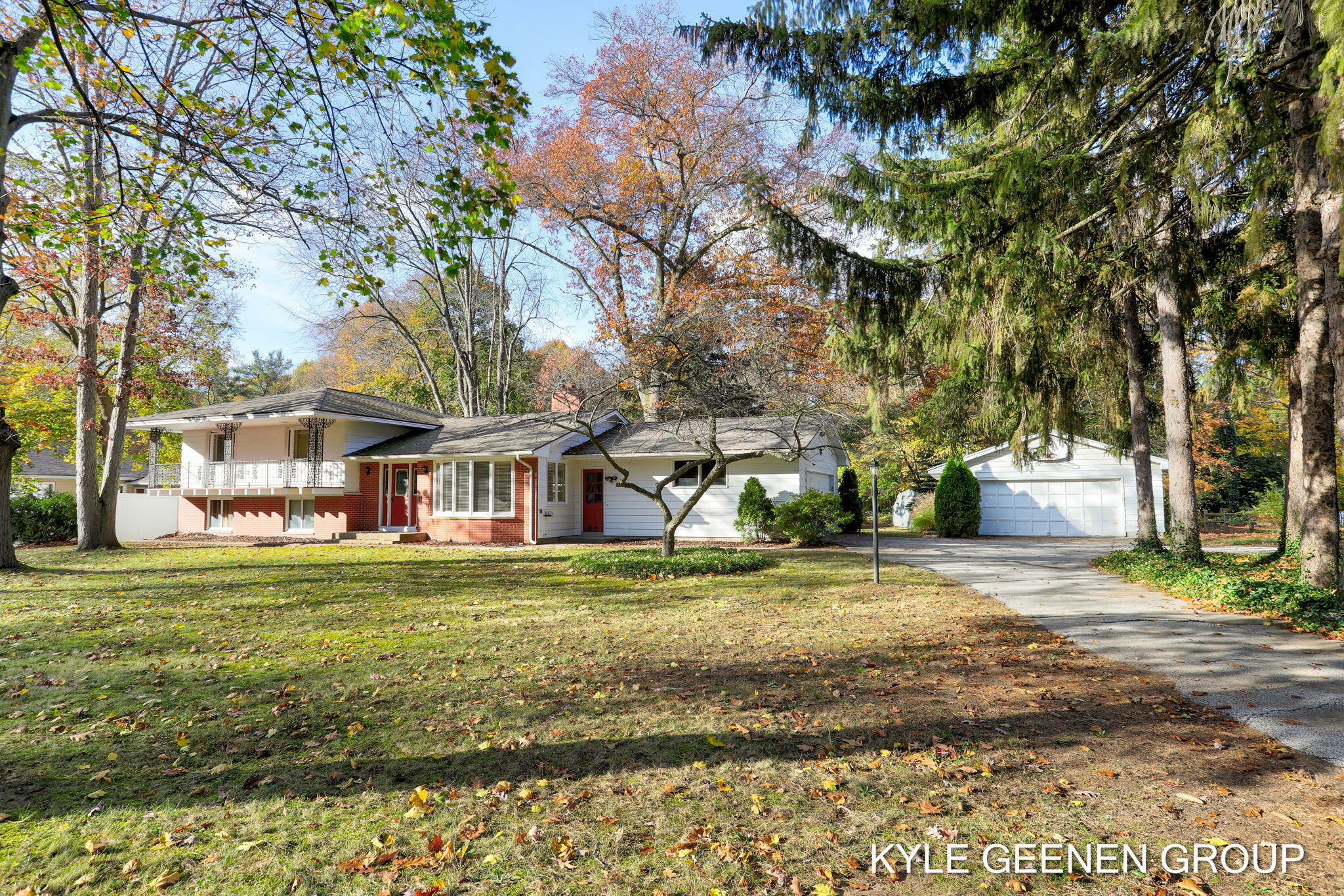 128 Waukazoo Drive  Holland MI 49424 photo