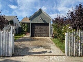 Property Photo:  2239 Cowlin Avenue  CA 90040 