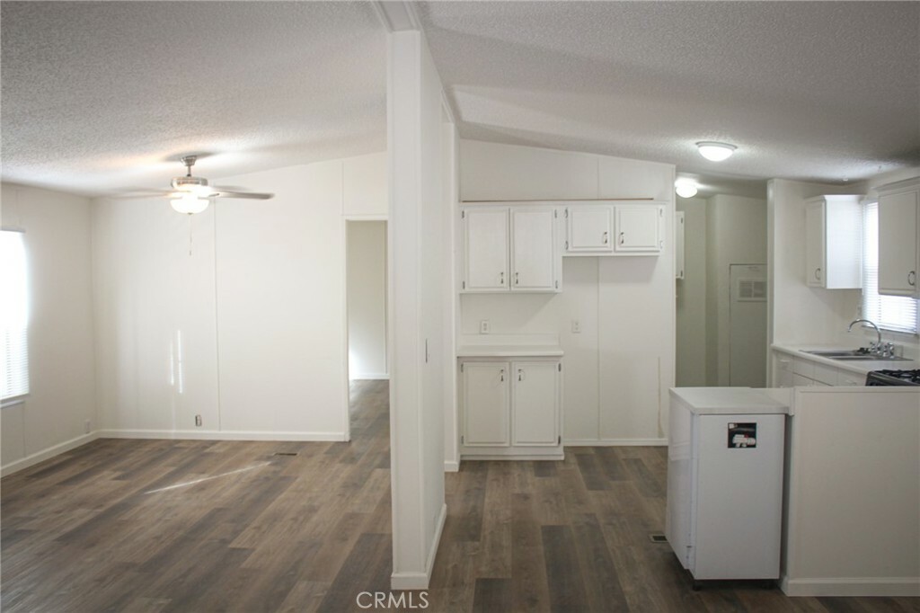 Property Photo:  21621 Sandia Road 92  CA 92308 