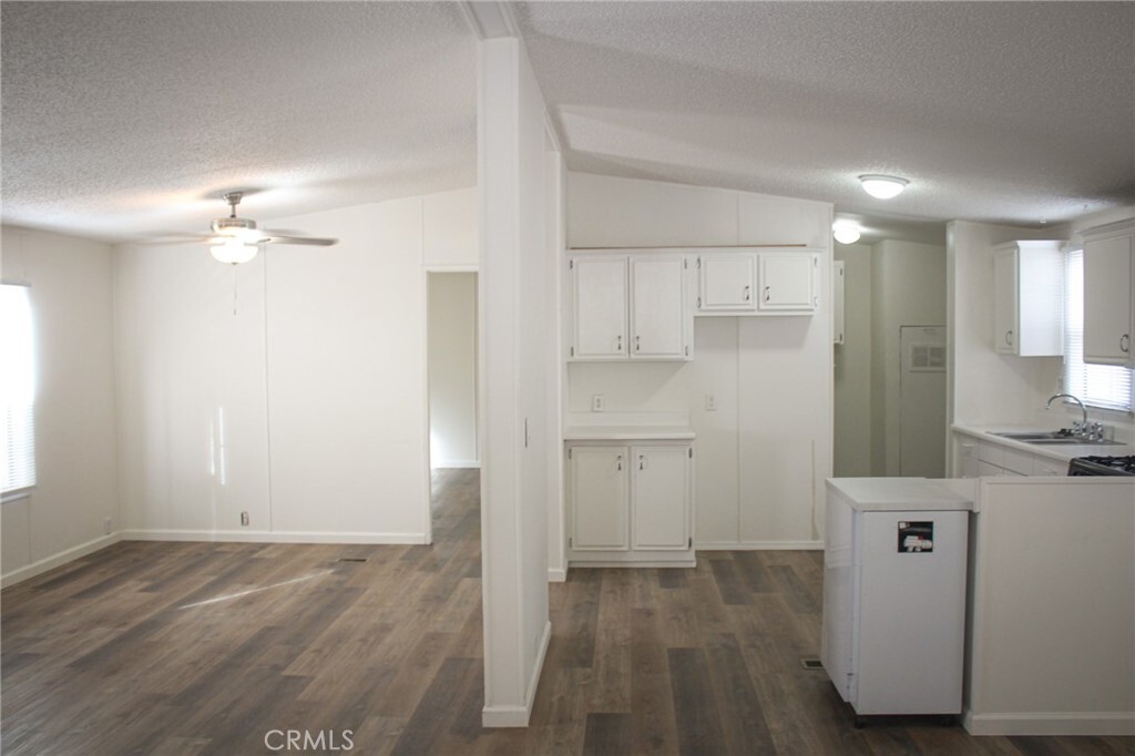 Property Photo: 21621 Sandia Road 92 CA 92308