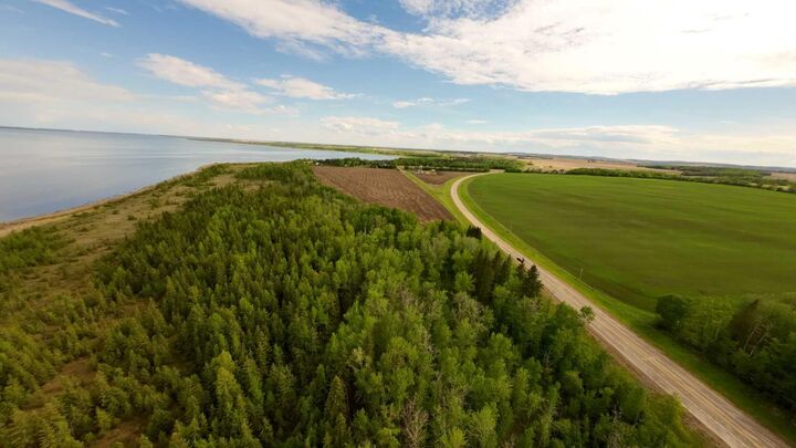 Property Photo: On Highway 771 AB T4L 1N1