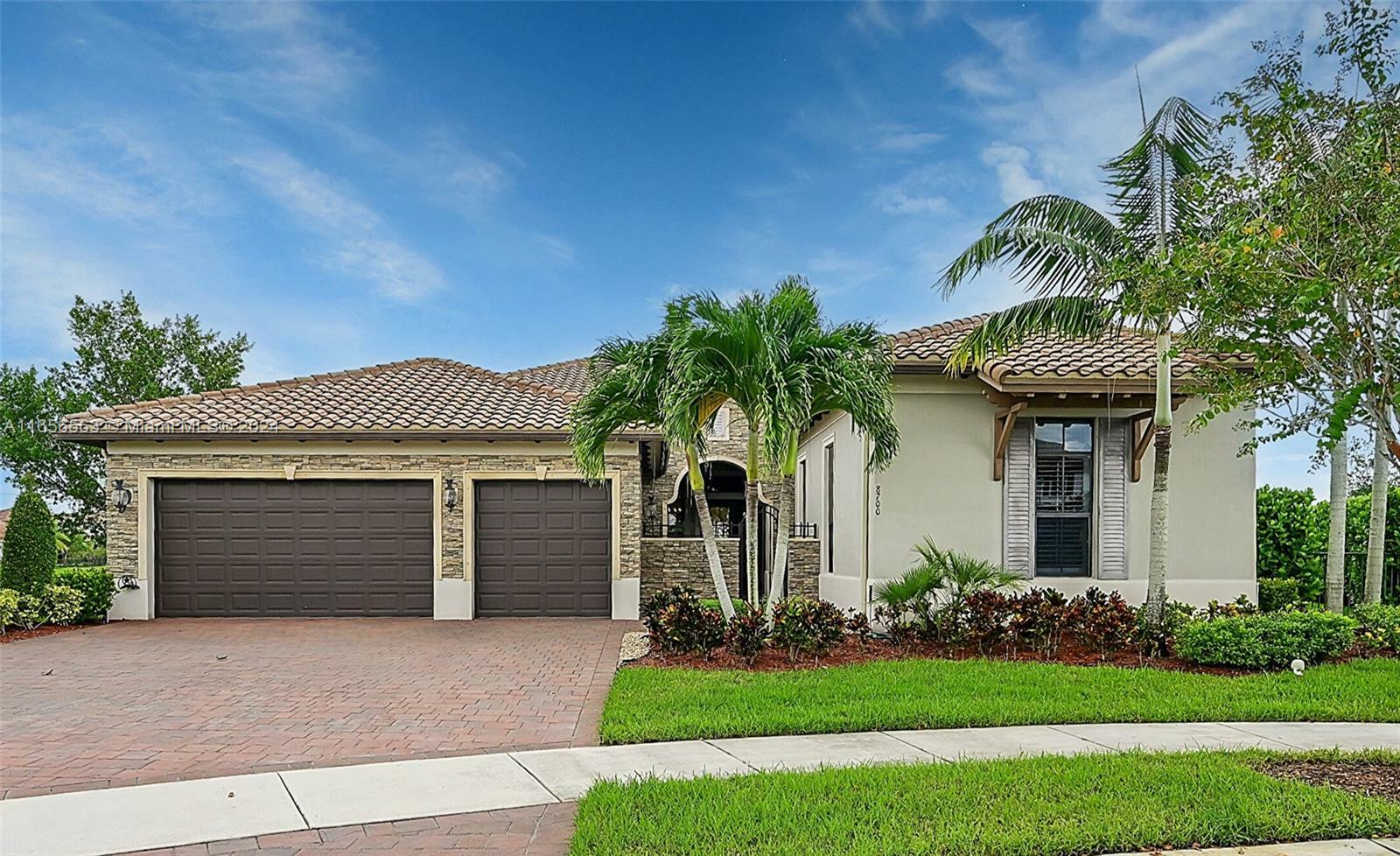 Property Photo:  8700 Waterview Ter  FL 33076 