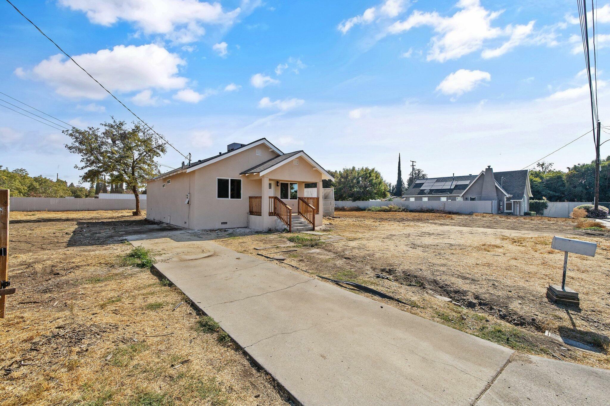 Property Photo:  1344 S Liberty Street  CA 93292 