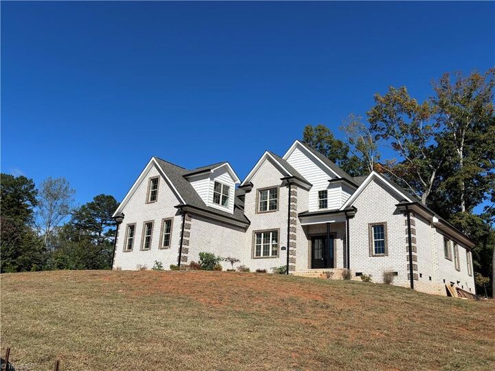 5483 Meadowlark Court  Winston-Salem NC 27106 photo
