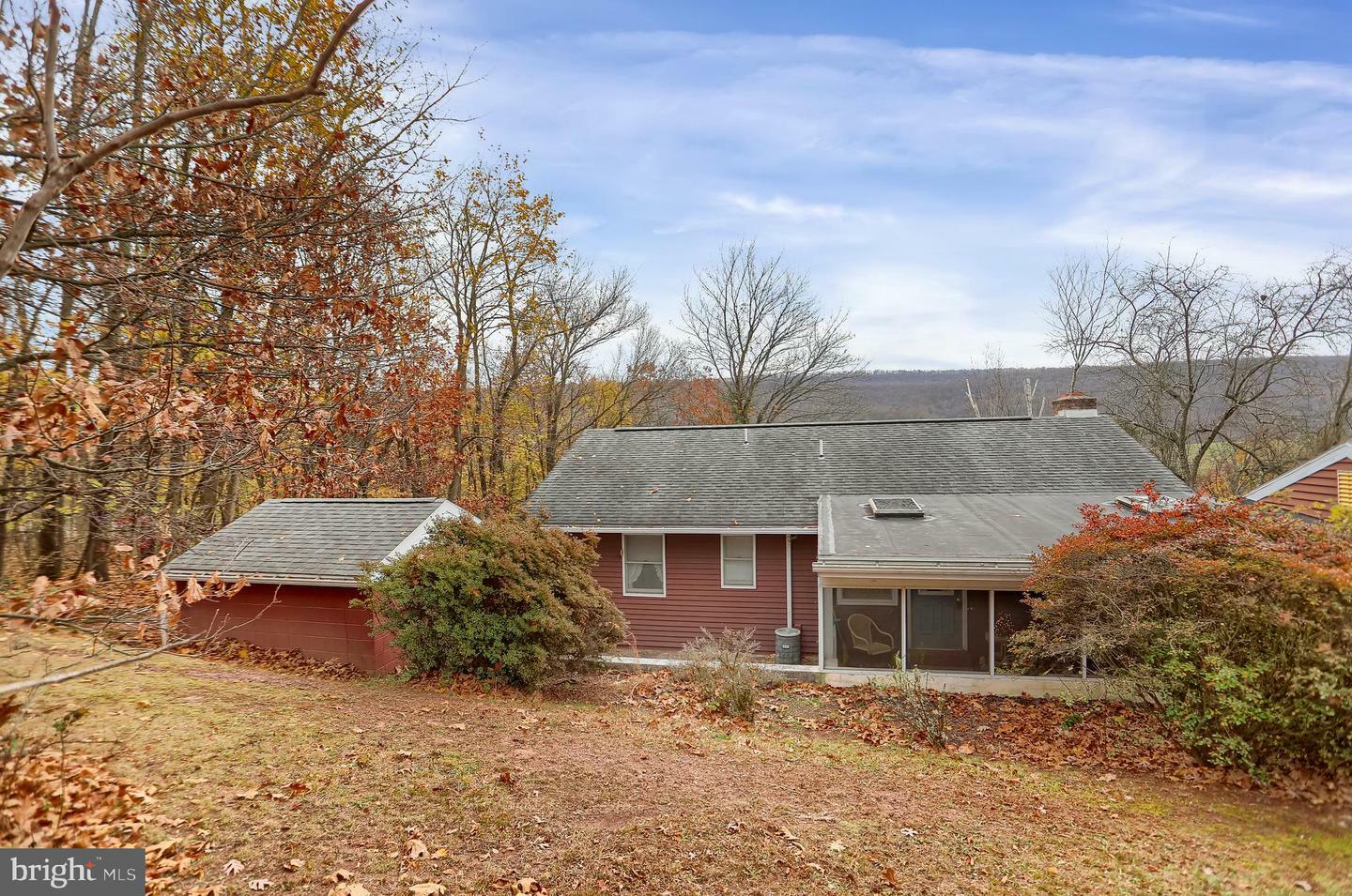 Property Photo:  1273 Valley Road  PA 17053 