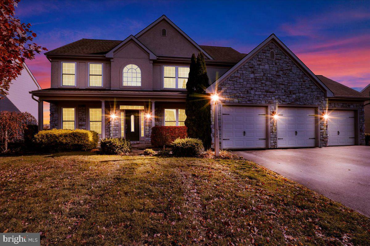 Property Photo:  324 Greenhedge Drive  PA 17603 