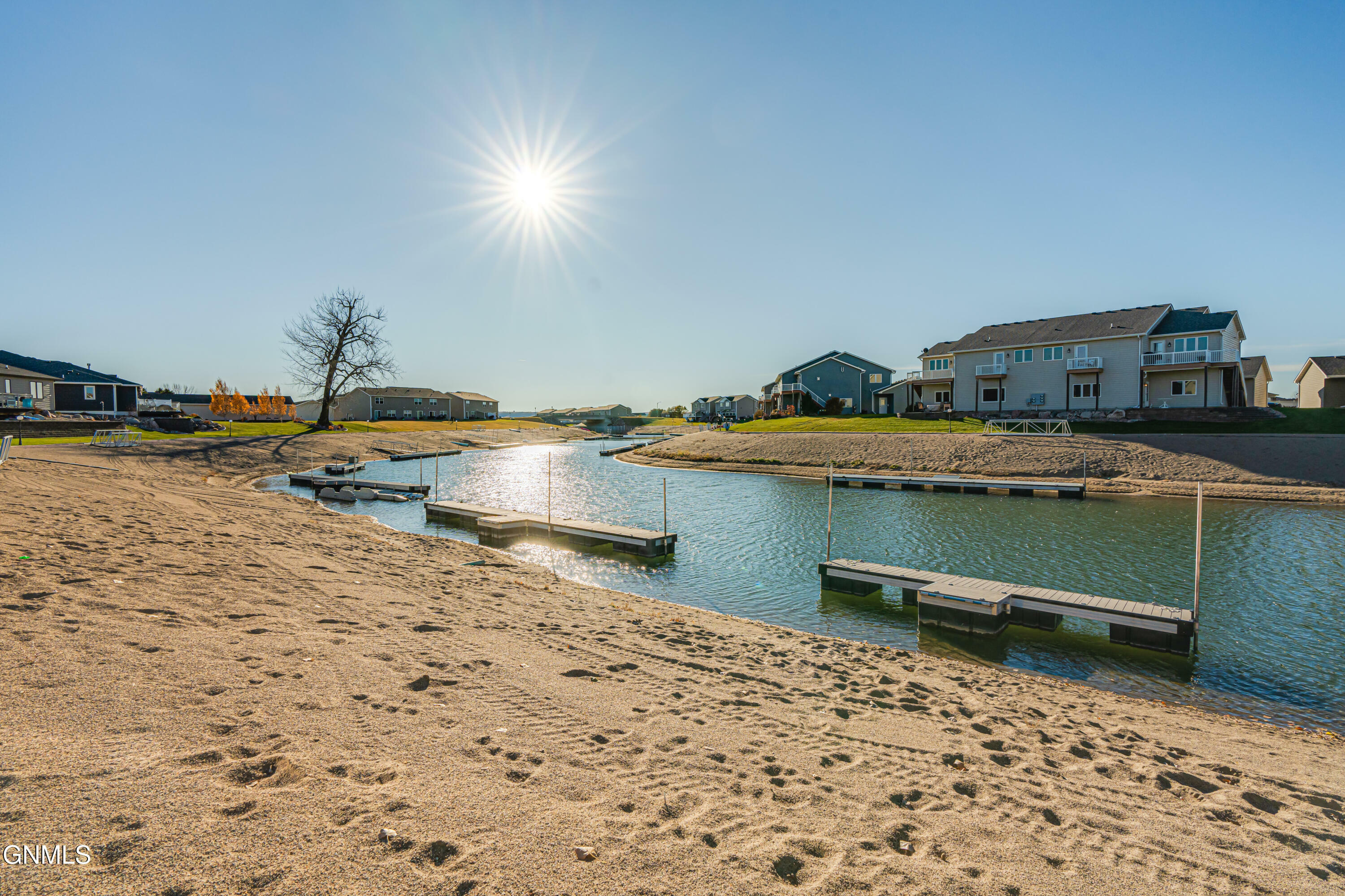 Property Photo:  2463 Water Park Loop SE  ND 58554 