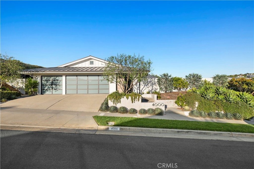 Property Photo:  4000 Topside Lane  CA 92625 