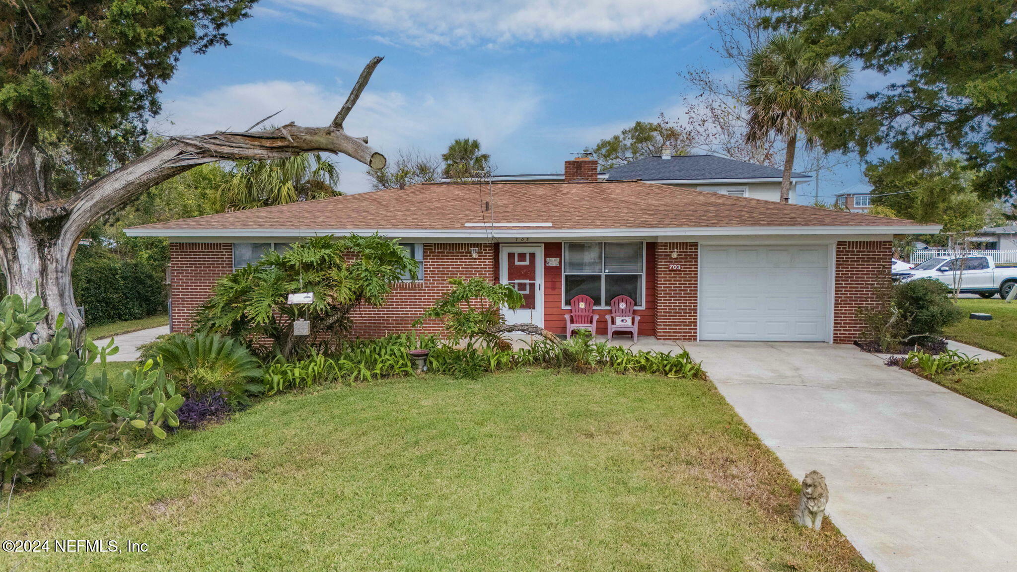 Property Photo:  703 3rd Avenue N  FL 32250 