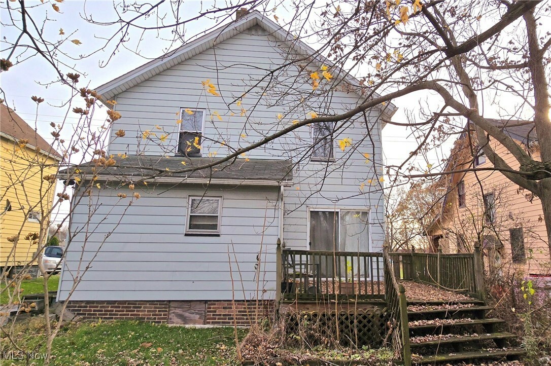 Property Photo:  140 Trumbull Avenue  OH 44420 