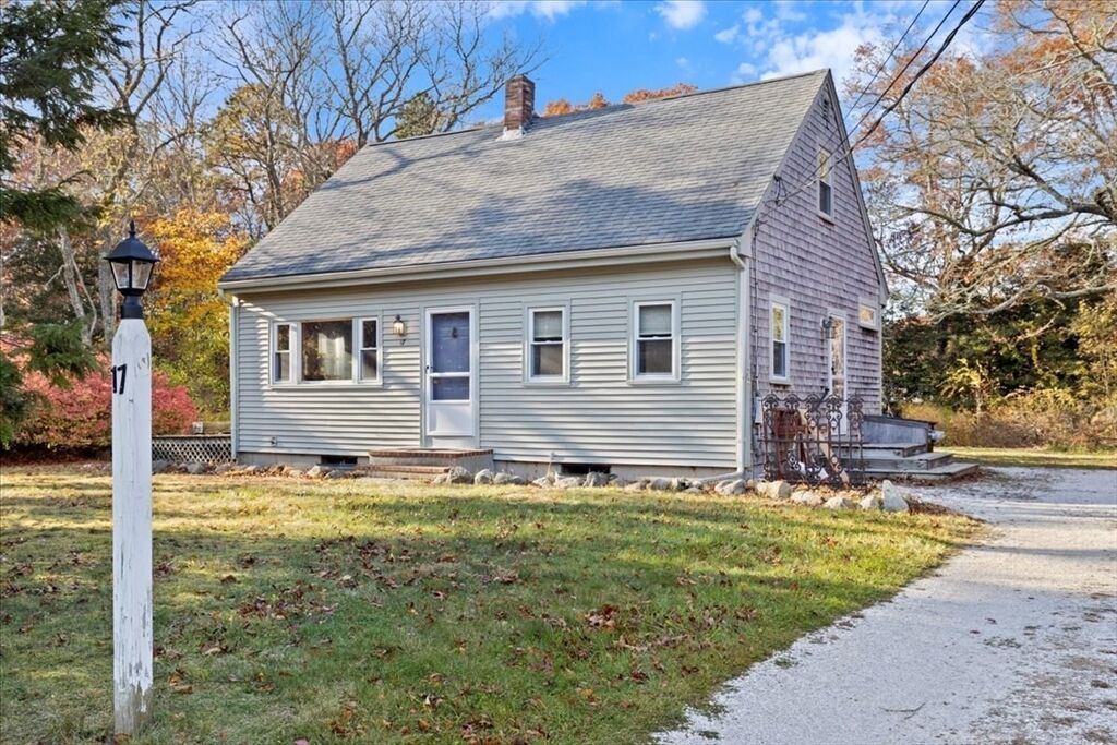 Property Photo: 17 Chopteague Ln MA 02648